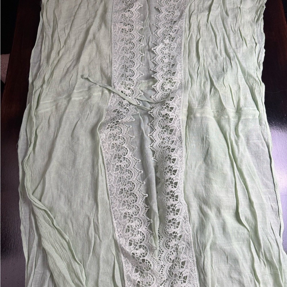 Melrose and Market Lace Trim Robe in Soft Green